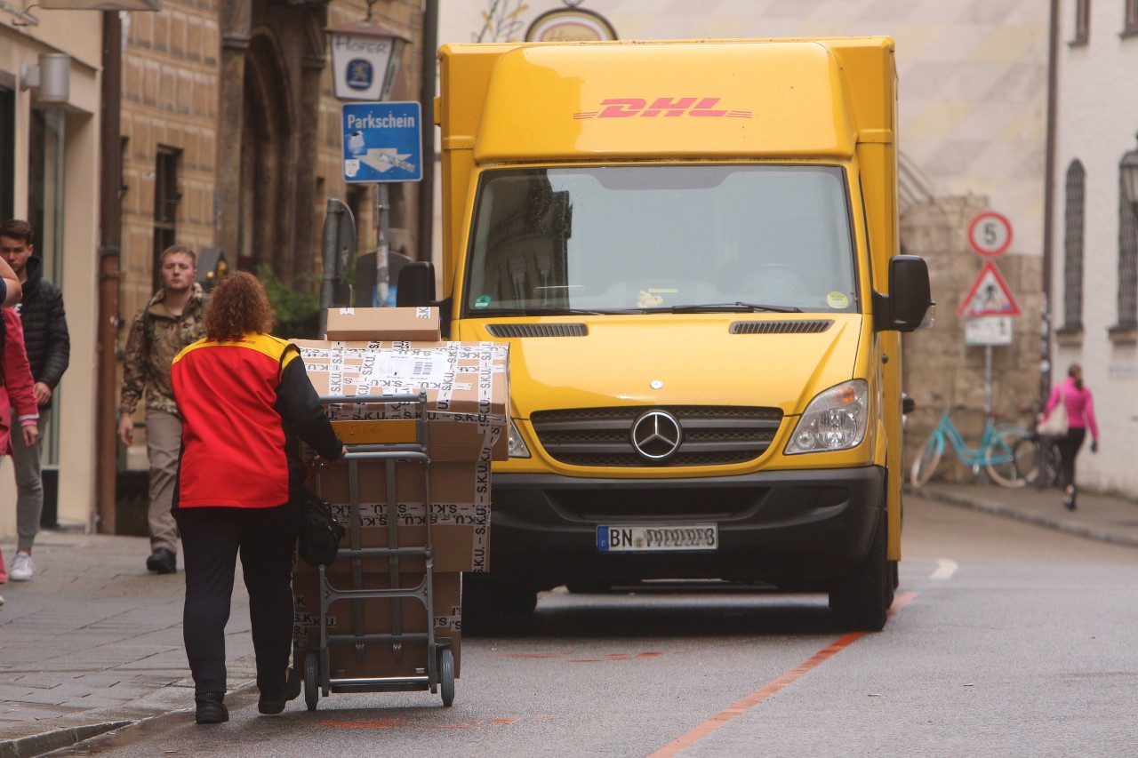 DHL: Einer Frau platzte vor Wut der Kragen. (Symbolbild)