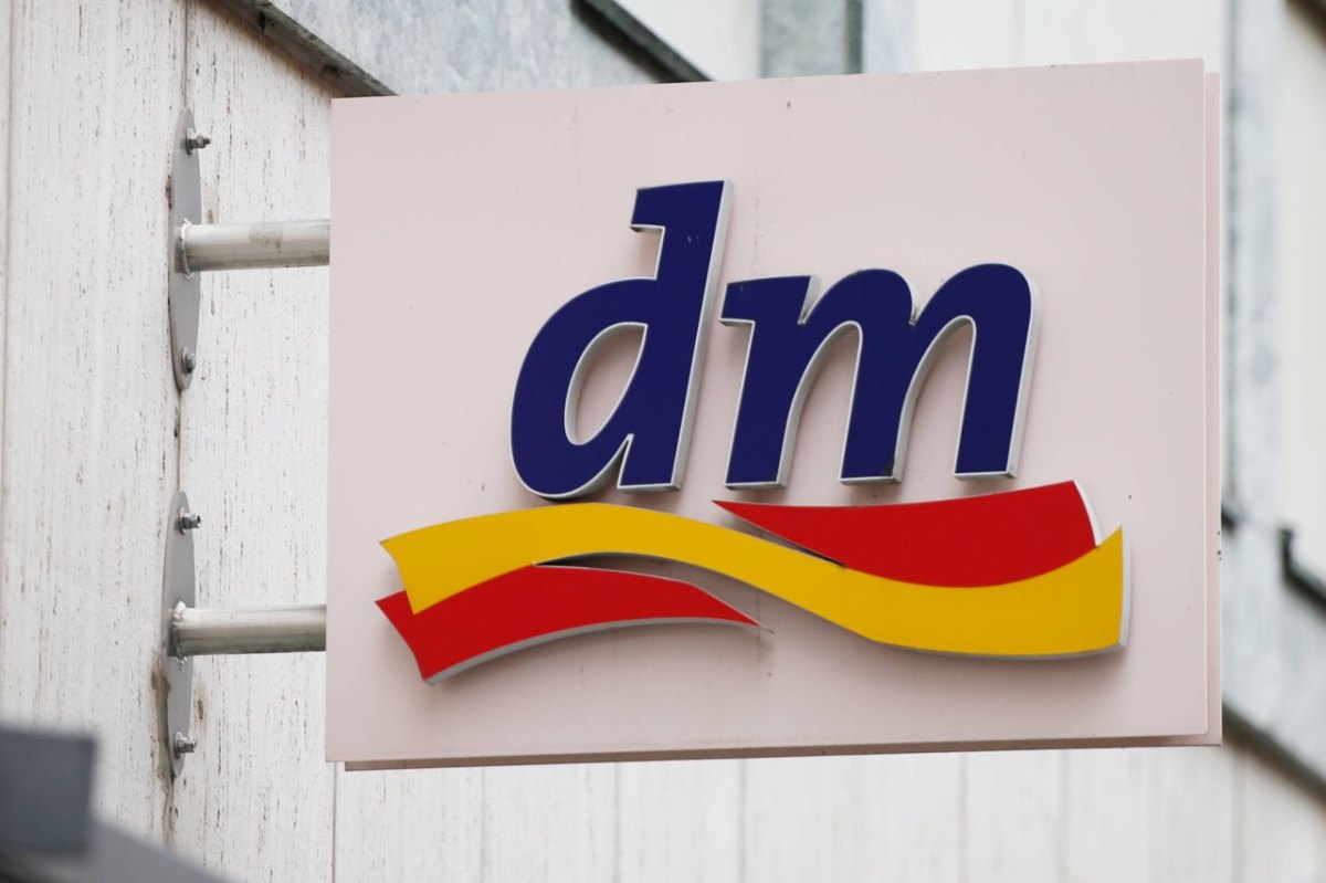 dm logo.jpg