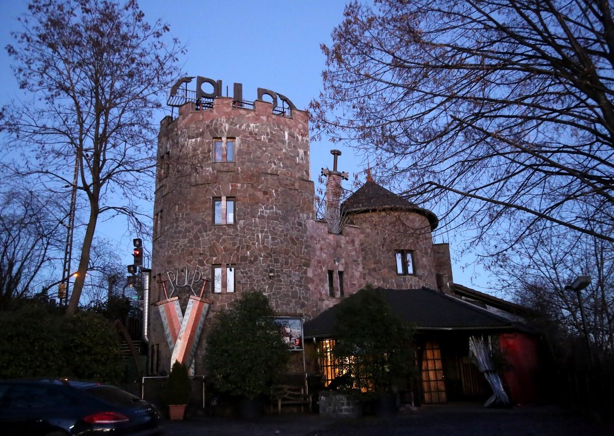 duisburg-disco-schloss-pulp.jpg