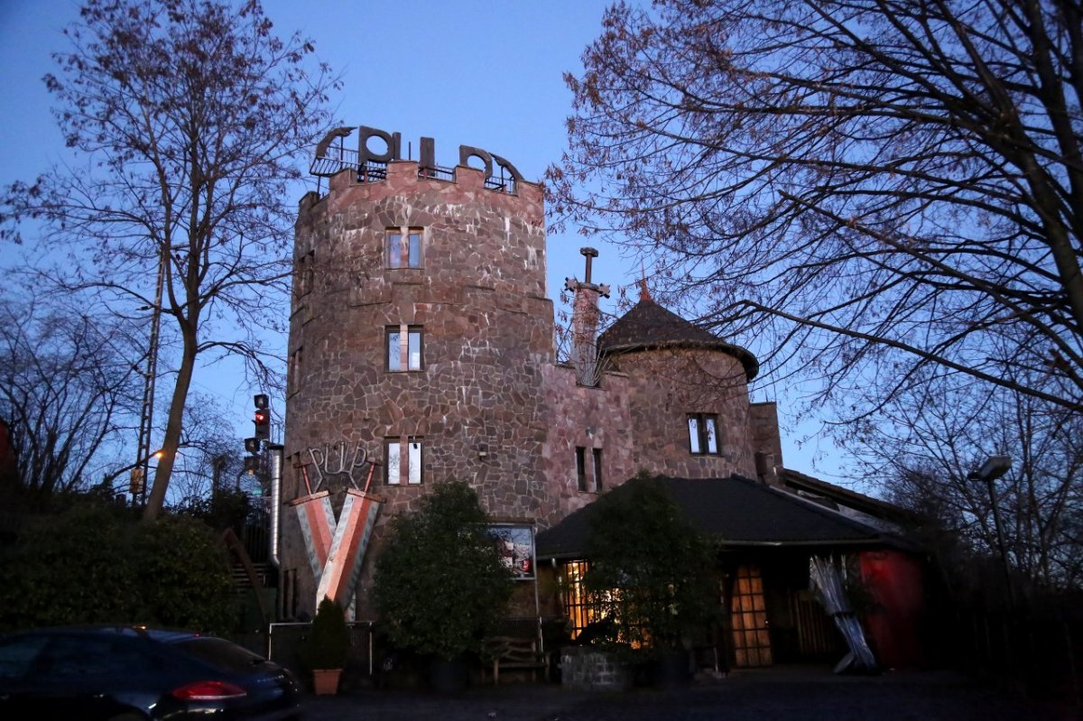 duisburg-disco-schloss-pulp.jpg