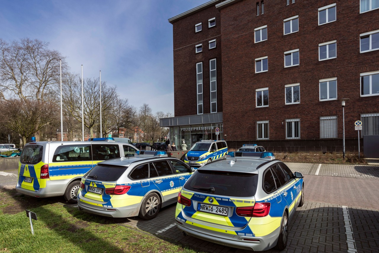 Duisburg: Die Polizei sucht nach Zeugen, die Angaben zum Kabeldiebstahl machen können. (Symbolbild)