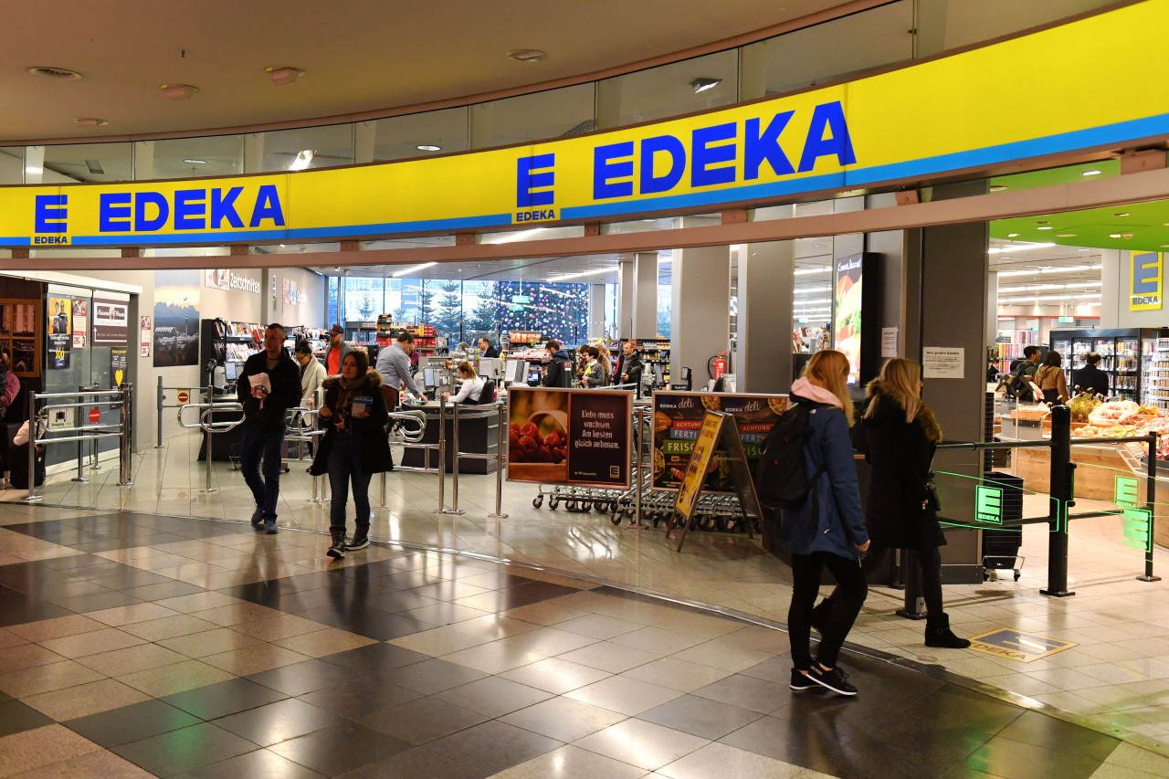 In einem Edeka-Prospekt fand ein Kunde zuletzt ein Angebot, das ihn sprachlos zurückließ. (Archivbild)