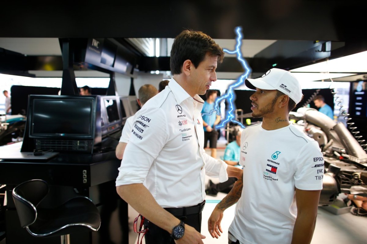 formel1-toto-wolff-lewis-hamilton.jpg