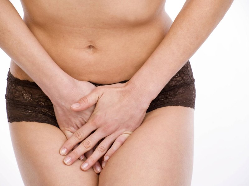 frau-unterhose-blasenentzuendung-penis.jpg