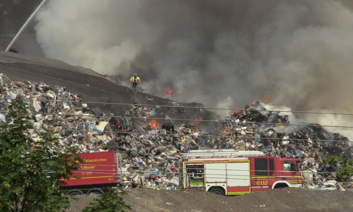 gelsenkirchen-brand-rauch.JPG