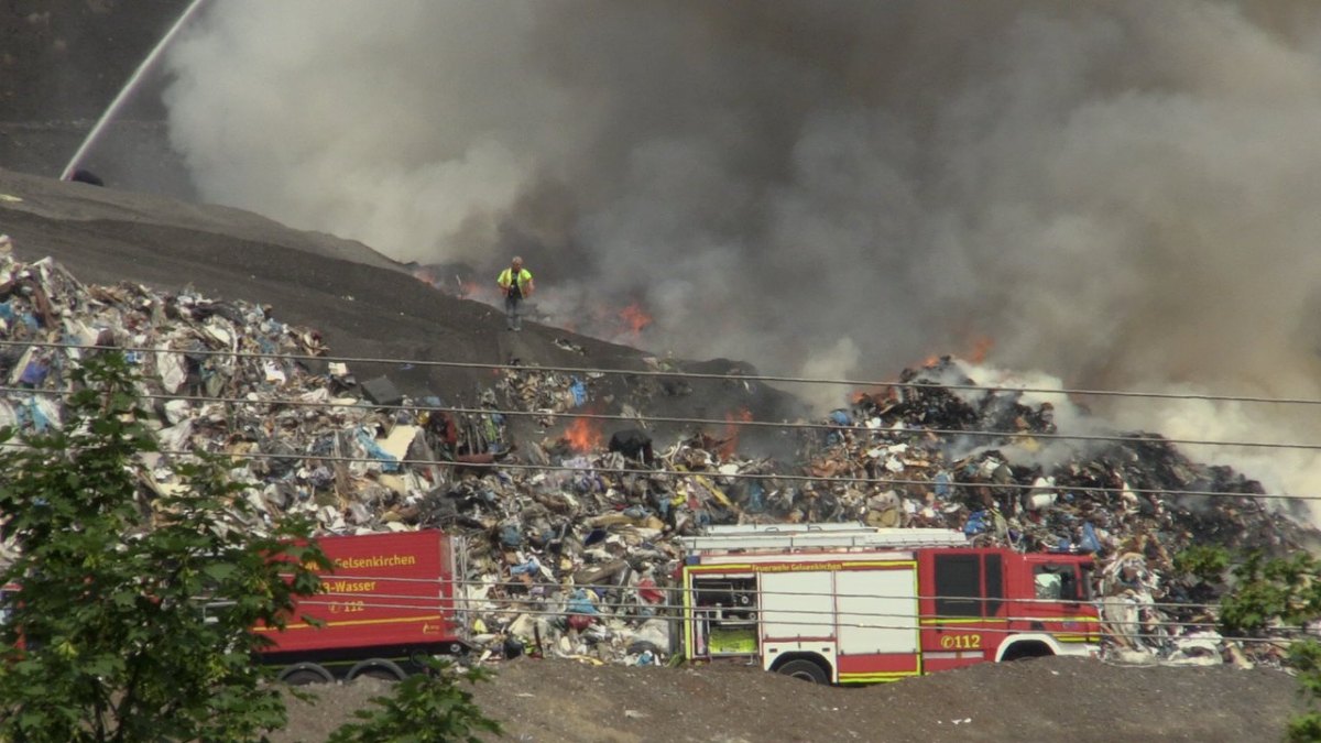 gelsenkirchen-brand-rauch.JPG