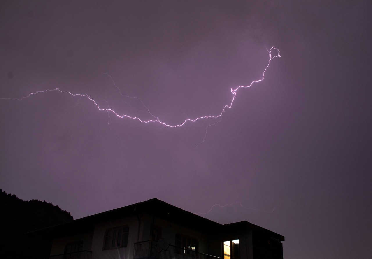 Wetter: Es ist mit Regen und Gewitter zu rechnen. (Symbolbild)