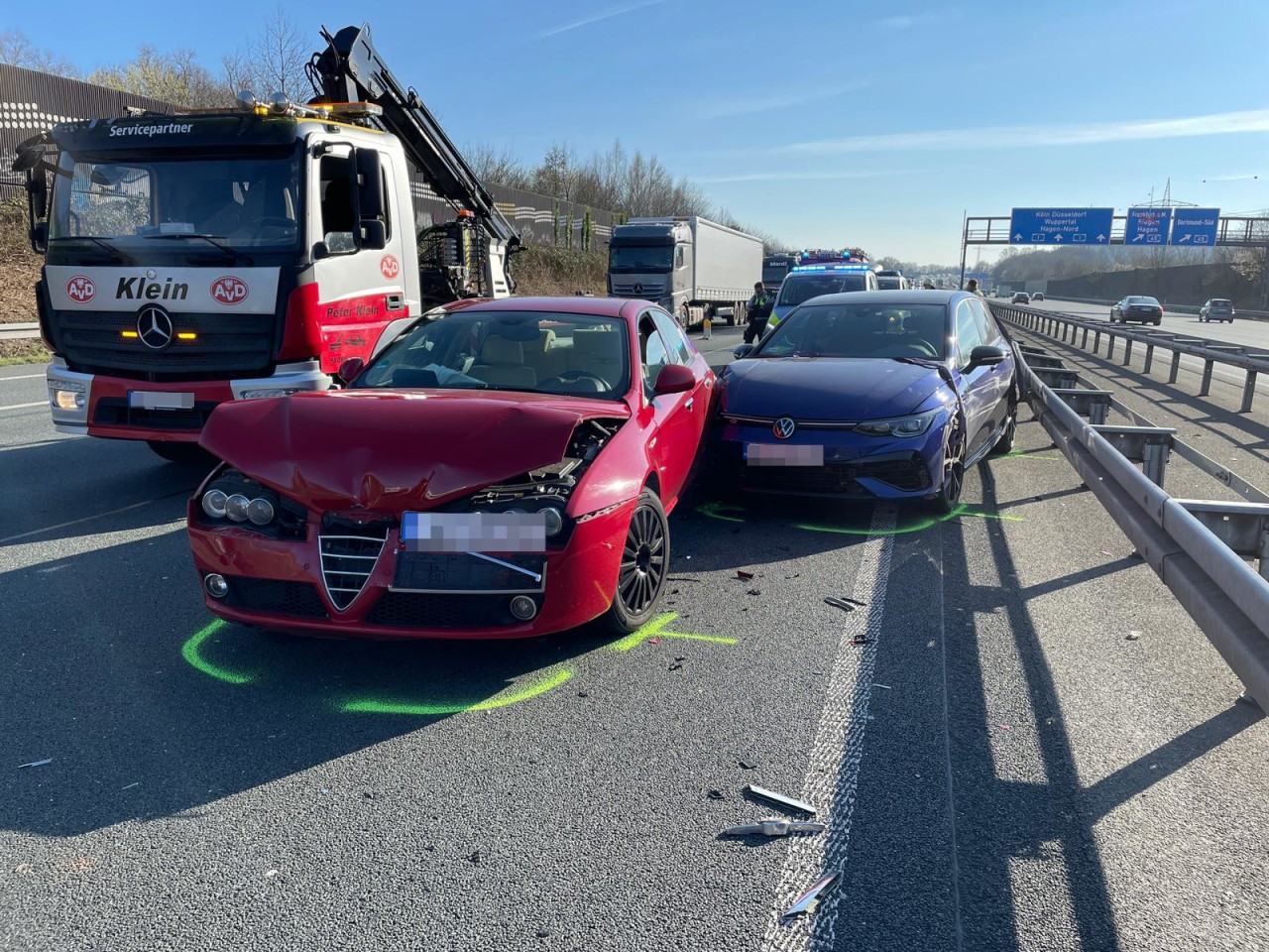 Hagen: Schwerer Verkehrsunfall auf der A1! Autofahrer müssen mit langem Stau rechnen.