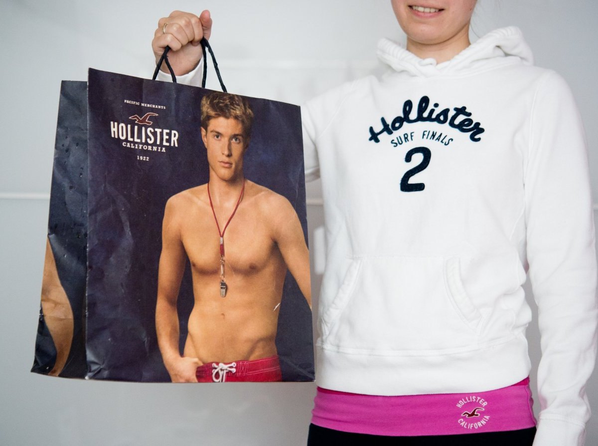 hollister.jpg