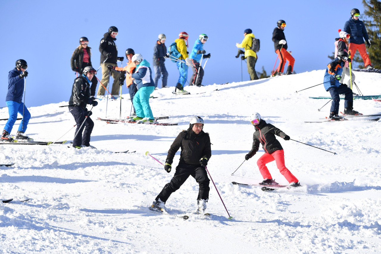 Nach einer Party in einer Kitzbüheler Bar gibt es jetzt harte Konsequenzen für alle Touristen. (Symbolbild)