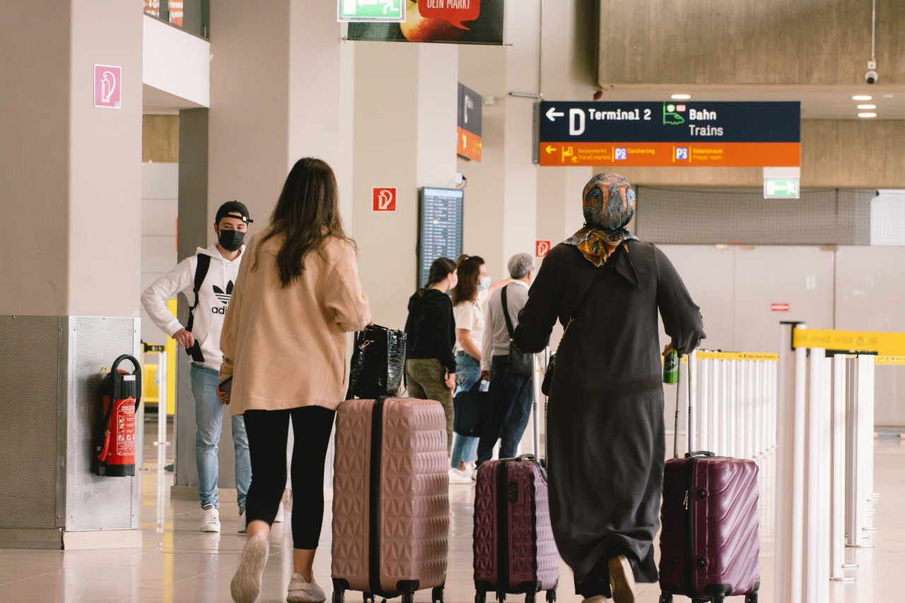 Wegen eines defekten Röntgengeräts kam es am Flughafen Köln/Bonn zu Verzögerungen bei der Gepäckaufgabe.