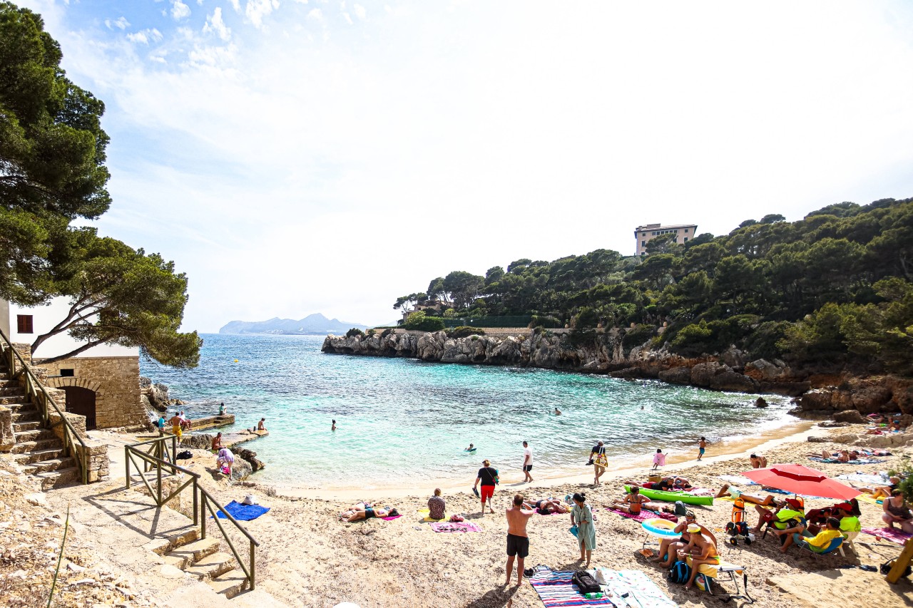 Bei einem Urlaub auf Mallorca ereignete sich in Cala Rajada ein schreckliches Unglück. (Symbolbild)