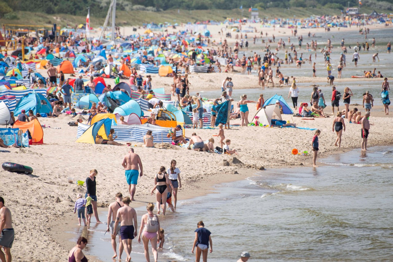 Touristen-Massen auf Usedom. (Archivbild)