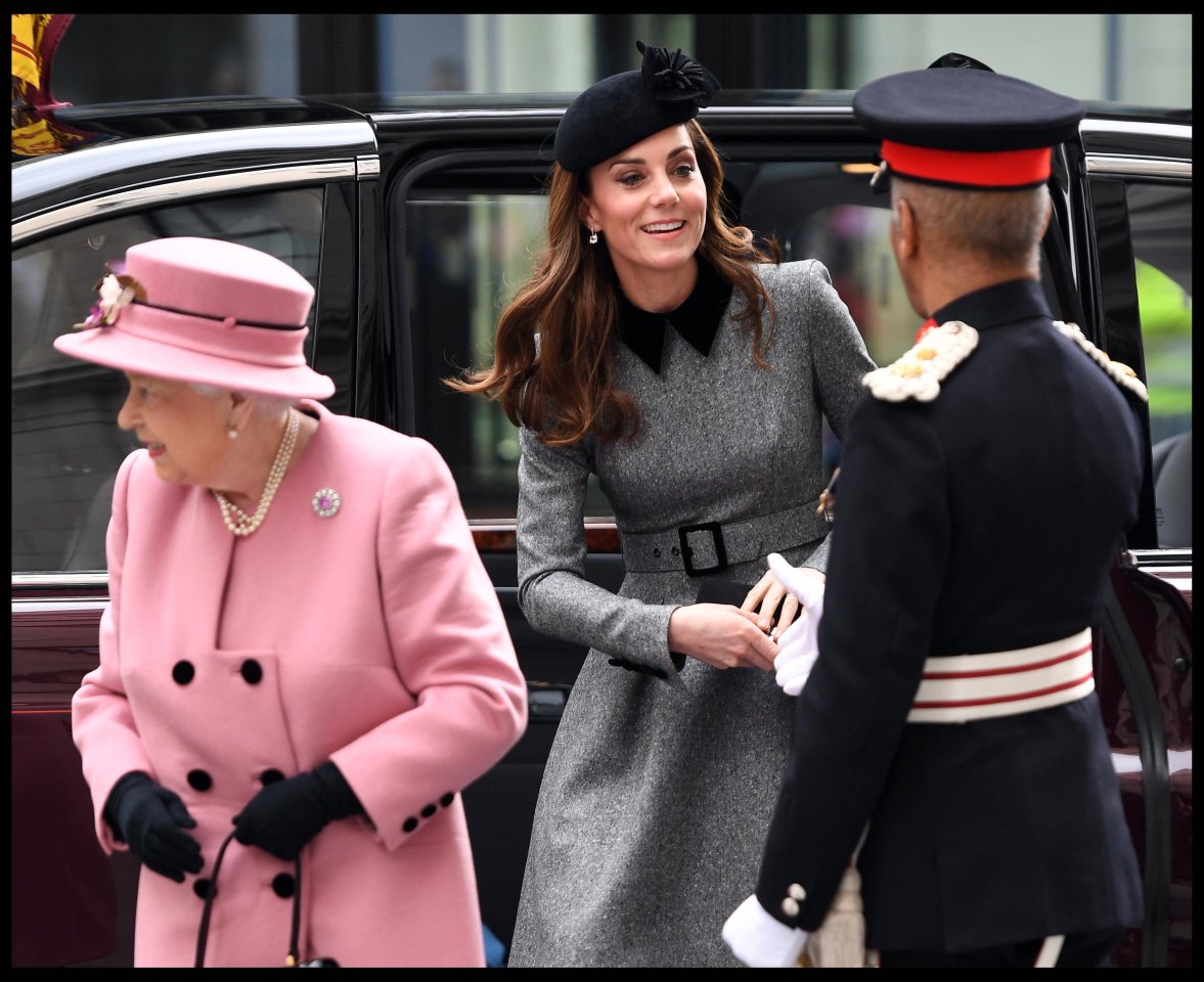kate-middleton-royals-queen.jpg