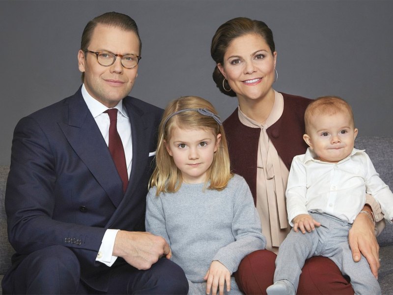 kronprinsessfamiljen_foto_anna_lena_ahlstroem_kungahuset.se~9570fd84-4216-4d9d-8fc2-3ed11c043062.jpg