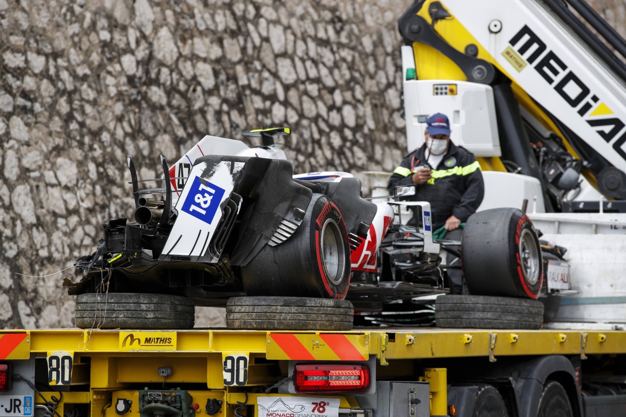 In Monaco zerlegte Mick Schumacher seinen Haas an einer Leitplanke komplett.