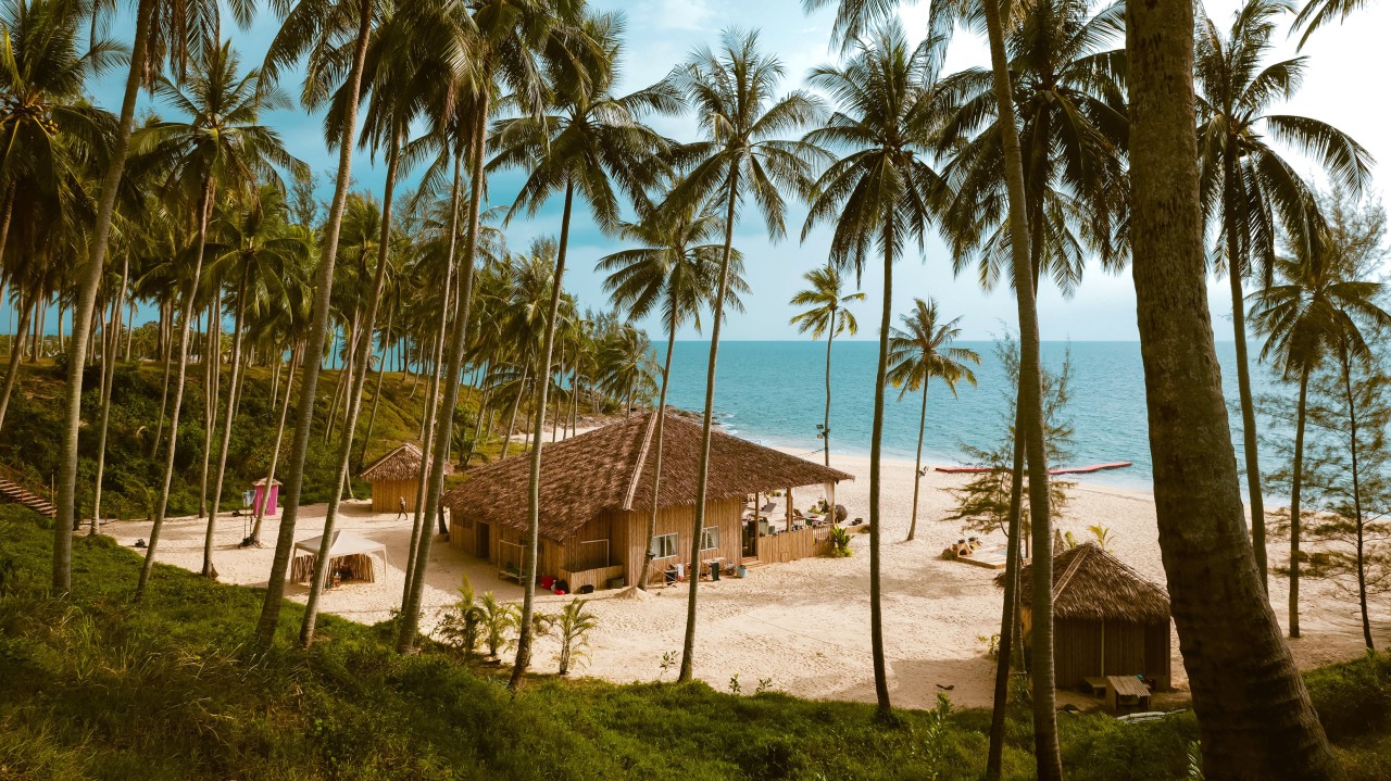 In dieser 'Sala' am Strand von Thailand wohnen die Promis.