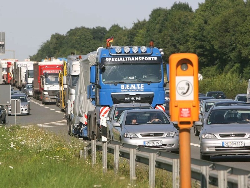 Bergkamen, Unfall A2 Auffahrt Kamen, Bergkamen, Lünener-Straße