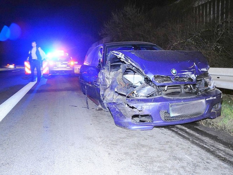 Unfall auf der A2 zwischen Kamen Bergkamen und dem Kamener Kreuz am 31.3. um 22.33 Uhr