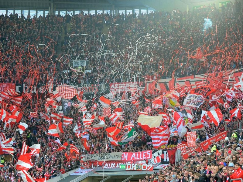 Fortuna Düsseldorf jubelt über den Aufstieg im Relegationsspiel gegen Hertha BSC.