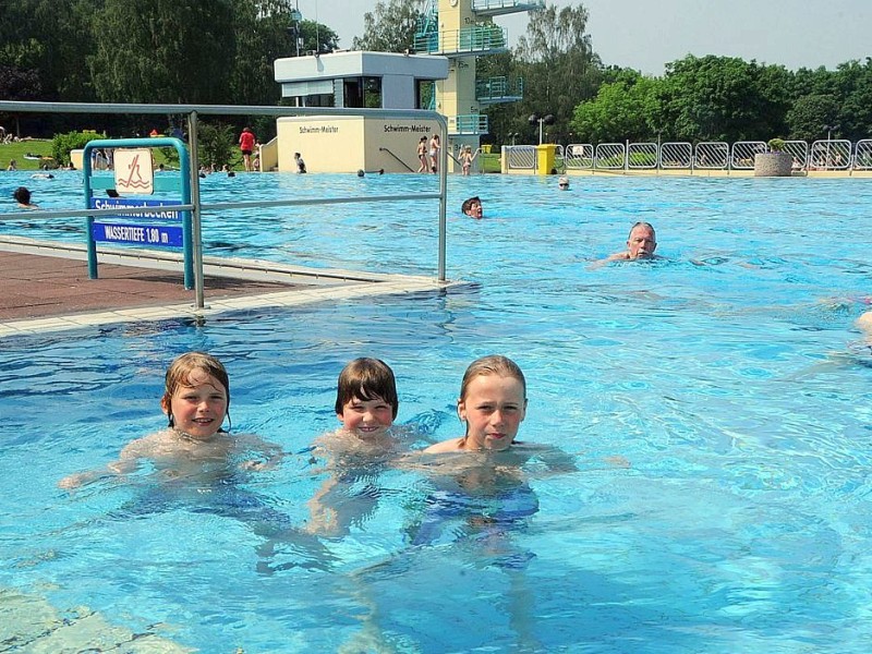 Am Mittwoch, den 23.05.2012 in Kleve im Freibad.Foto: Heinz Holzbach Waz FotoPool