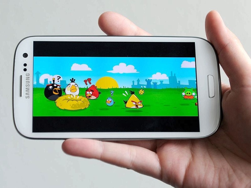 ... spielt das neue Samsung-Handy aber vor allem bei Spielen aus - dank Vier-Kern-Prozessor. Die...