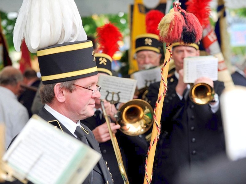 Eröffnung der Fronleichnamskirmes in Oberhausen Sterkrade.