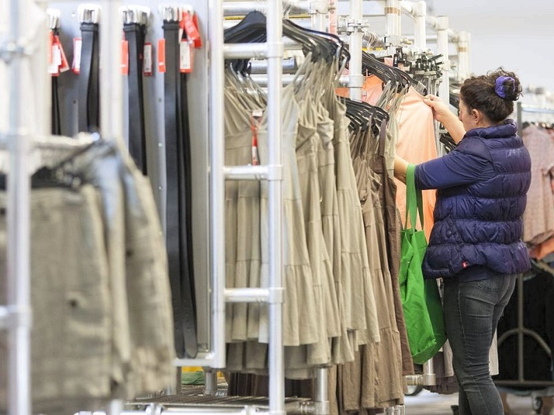 ...Die Preise im Outlet-Center liegen laut Esprit mindestens 30 Prozent unter denen im Geschäft...