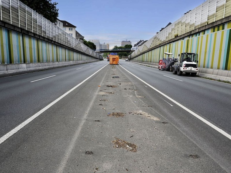 Vorbereitungen für die Bauarbeiten auf der A40. Foto: Matthias Graben / WAZ FotoPool