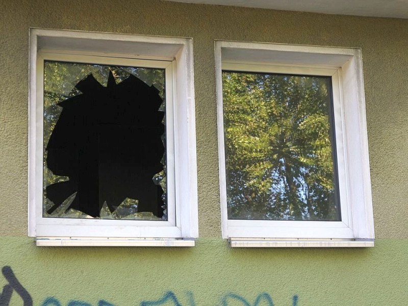 Bei einem Wohnungsbrand in der Fichtestraße in der Nordstadt in Dortmund sind am Freitagmorgen zwei Kinder tot aufgefunden worden. Ein drittes Kind starb wenig später im Krankenhaus. Foto: Stefan Reinke