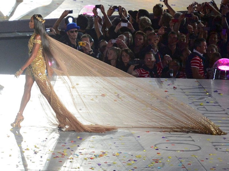 Supermodels bei der Abschlussfeier der Olympischen Sommerspiele 2012 in London.