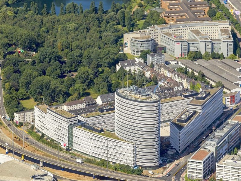 Auf dem Vodafone-Campus in Düsseldorf-Heerdt sollen bis Ende 2012 etwa 5000 Büroarbeitsplätze entstehen.