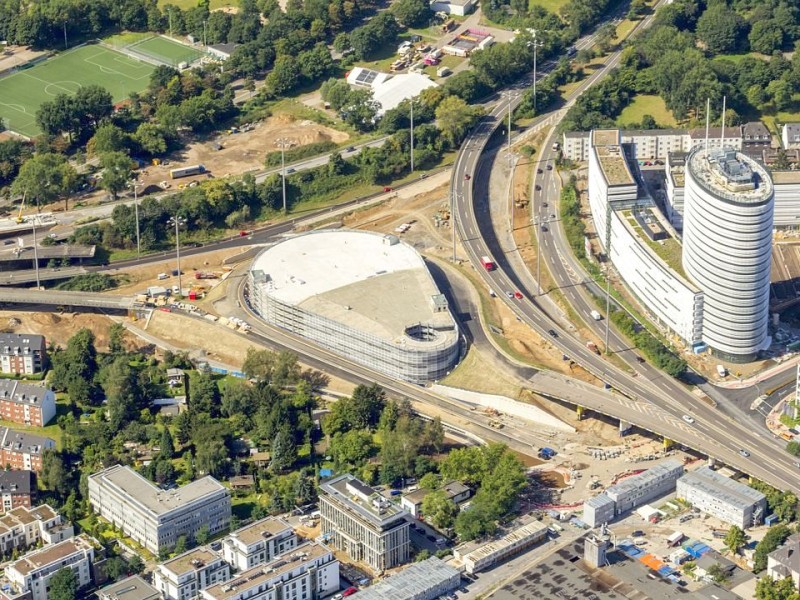 Auf dem Vodafone-Campus in Düsseldorf-Heerdt sollen bis Ende 2012 etwa 5000 Büroarbeitsplätze entstehen.