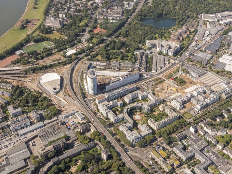 Auf dem Vodafone-Campus in Düsseldorf-Heerdt sollen bis Ende 2012 etwa 5000 Büroarbeitsplätze entstehen.