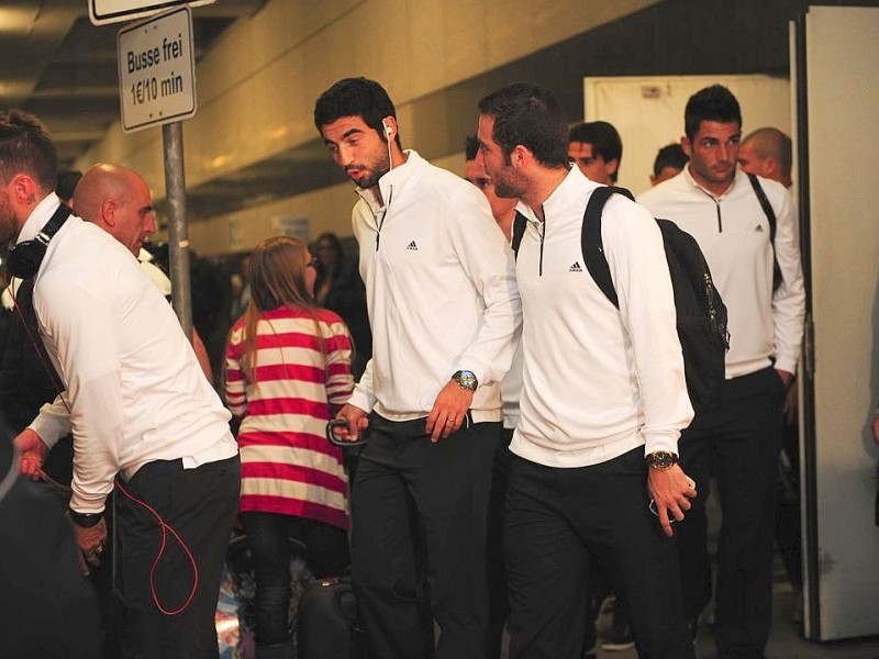 Ankunft der Spieler von Real Madrid vor dem Champions League Spiel gegen Dortmund.Foto: Knut Vahlensieck