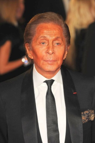 Modedesigner Valentino bei der Filmpremiere von Skyfall in der Royal Albert Hall in London.