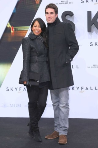 Minh-Khai Phan-Thi und Ansgar Niggemann bei der Skyfall-Deutschlandpremiere in Berlin, am Theater am Podsdamer Platz.