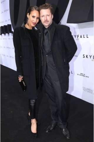 Bruno Eyron und Frederike Dirschel bei der Skyfall-Deutschlandpremiere in Berlin, am Theater am Podsdamer Platz.