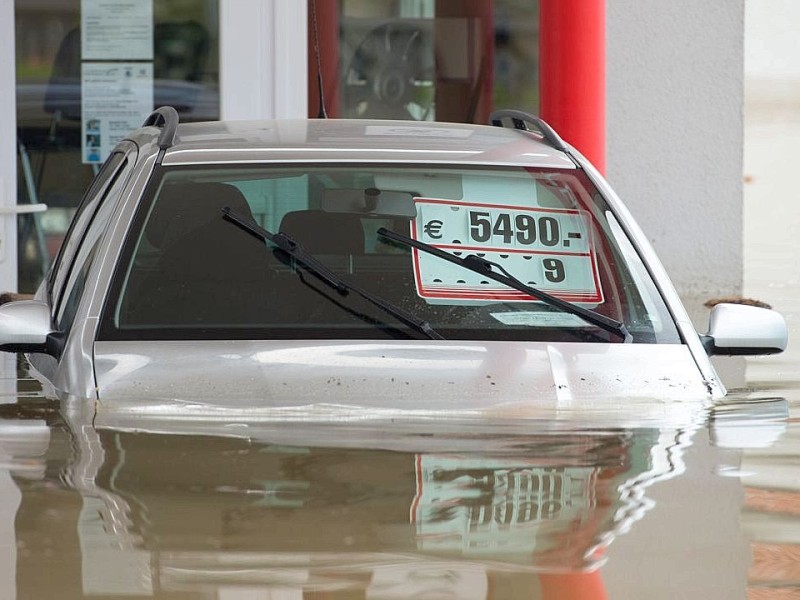 Dieses Auto ist vor dem Verkauf untergangen...