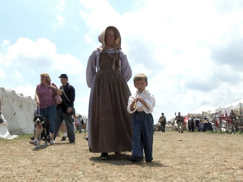 Amerikaner spielen zum 150. Jahrestag die entscheidende Schlacht des amerikanischen Bürgerkrieges in Gettysburg nach.