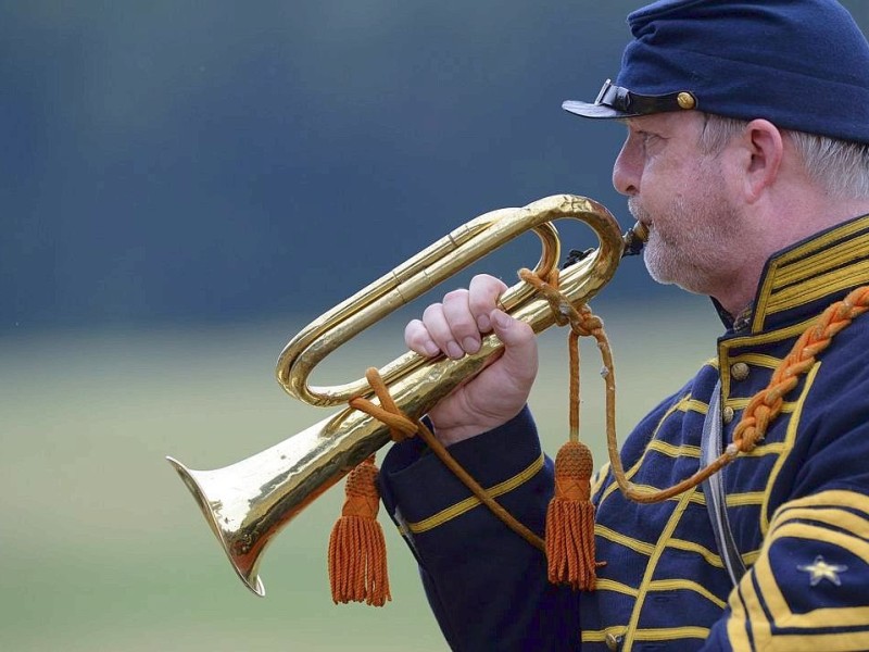 Amerikaner spielen zum 150. Jahrestag die entscheidende Schlacht des amerikanischen Bürgerkrieges in Gettysburg nach.