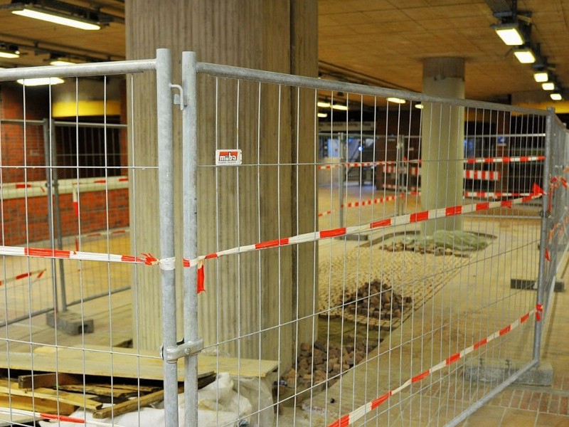 Der Bahnhof hier wird umgebaut, deshalb...