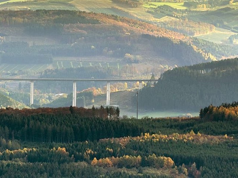 Das Sauerland im Herbst: Nuttlar.