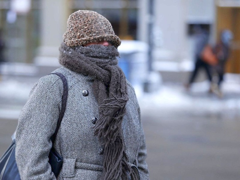 Menschen in Chicago trotzen der Eiseskälte.