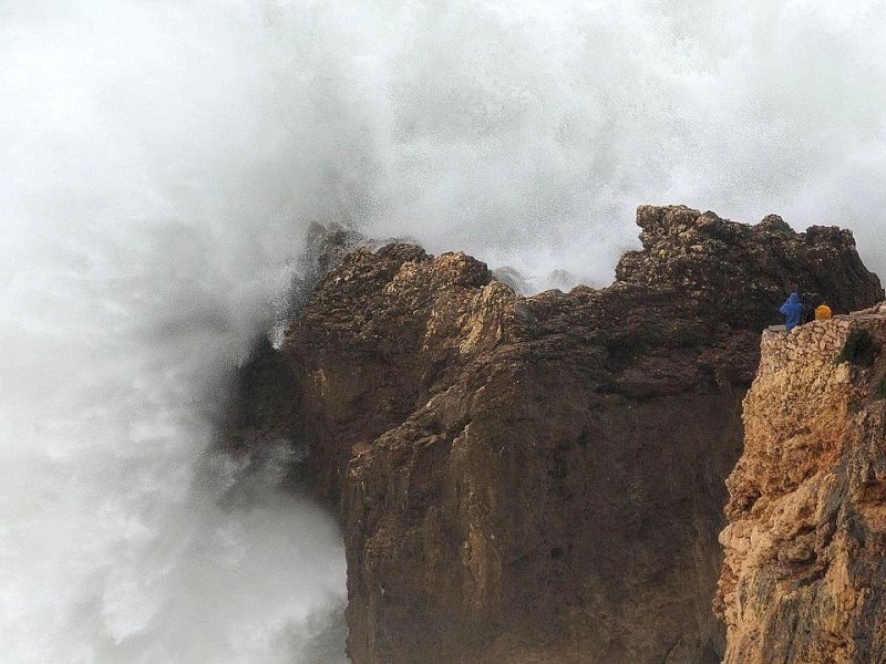 Riesenwellen in Nazaré