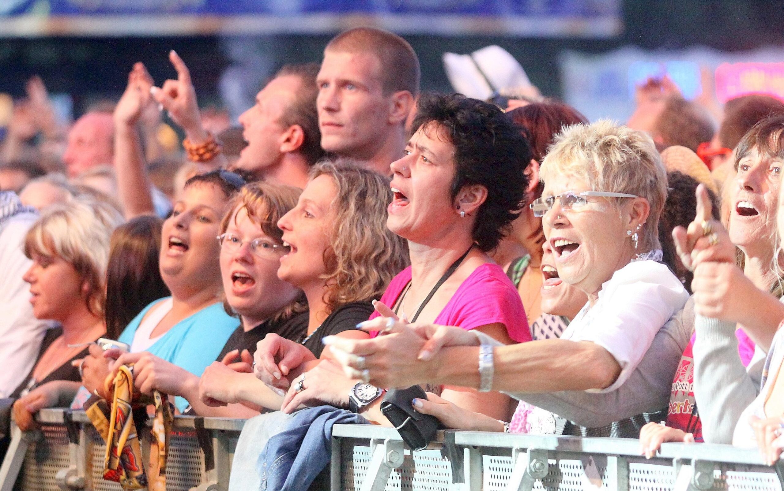 Fans bei Oberhausen Olé. Foto: Kerstin Bögeholz / WAZ FotoPool