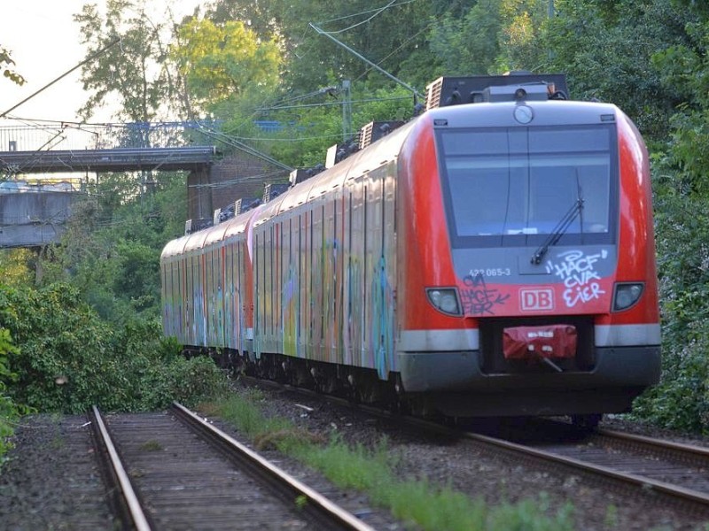 So sah es am Donnerstag noch auf der S-Bahnstrecke zwischen Essen und Bochum aus, hier in Wattenscheid.