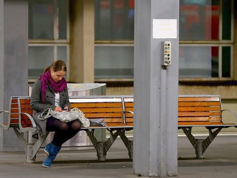 Fahrgäste mussten mit Ausfällen und Verspätungen rechnen.