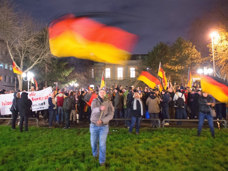 ...gar nicht erst starten. Stattdessen mussten sich die Islamkritiker mit einer Stand-Kundgebung begnügen.