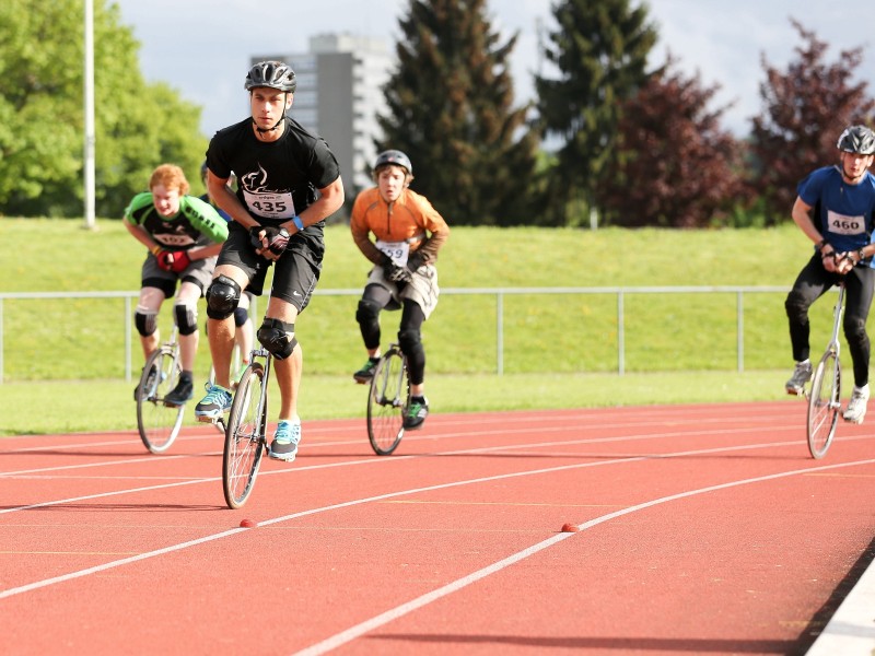 Bottrop ist Weltmeister! Und zwar im Einradfahren: Niklas Wojtek fuhr bei der WM in Kanada 2014 der Konkurrenz davon, kam mit vier Titeln und einem Weltrekord zurück.